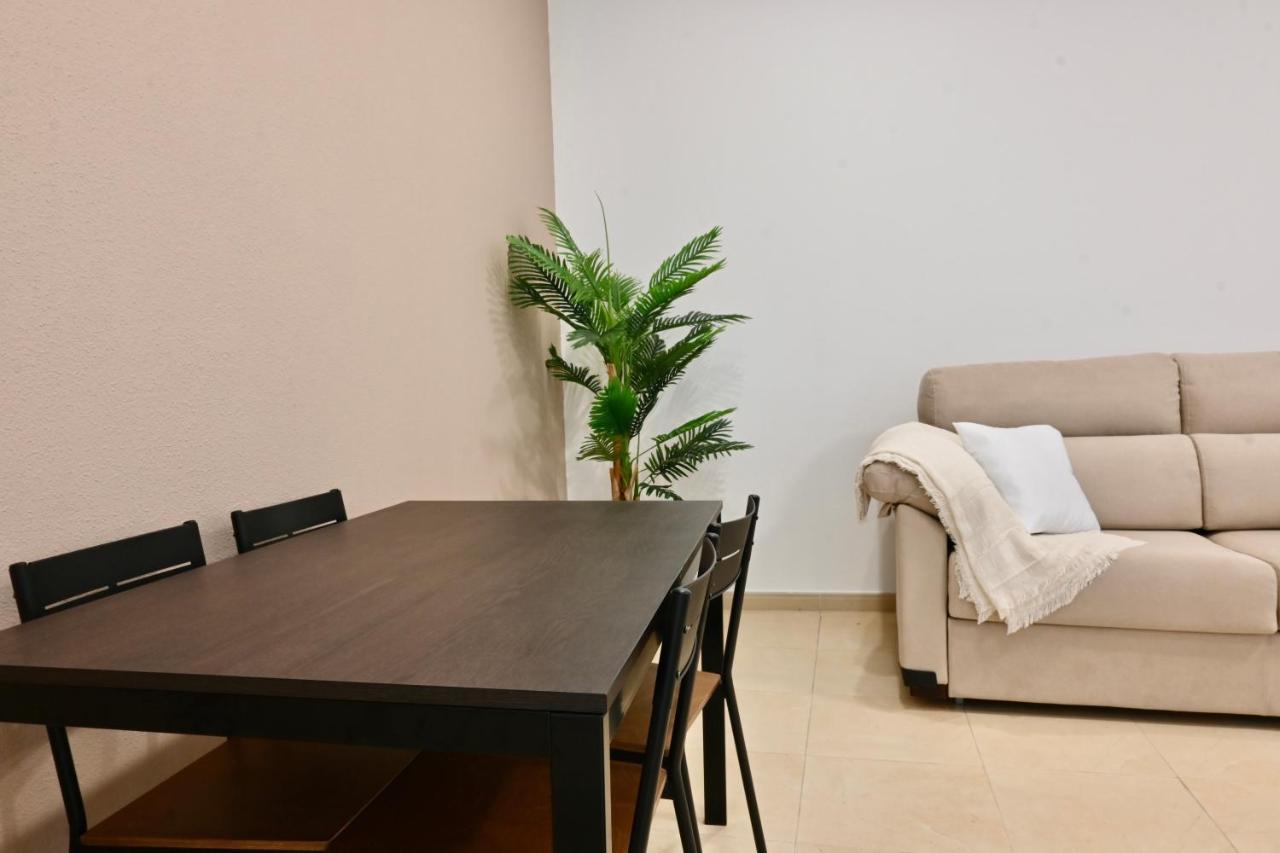 For You Rentals Acogedor Apartamento Temporal De 1 Dormitorio Y Salon, A Pasos De Gran Via Inf3D Madrid Exterior photo