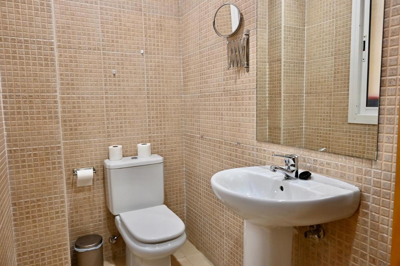 For You Rentals Acogedor Apartamento Temporal De 1 Dormitorio Y Salon, A Pasos De Gran Via Inf3D Madrid Exterior photo